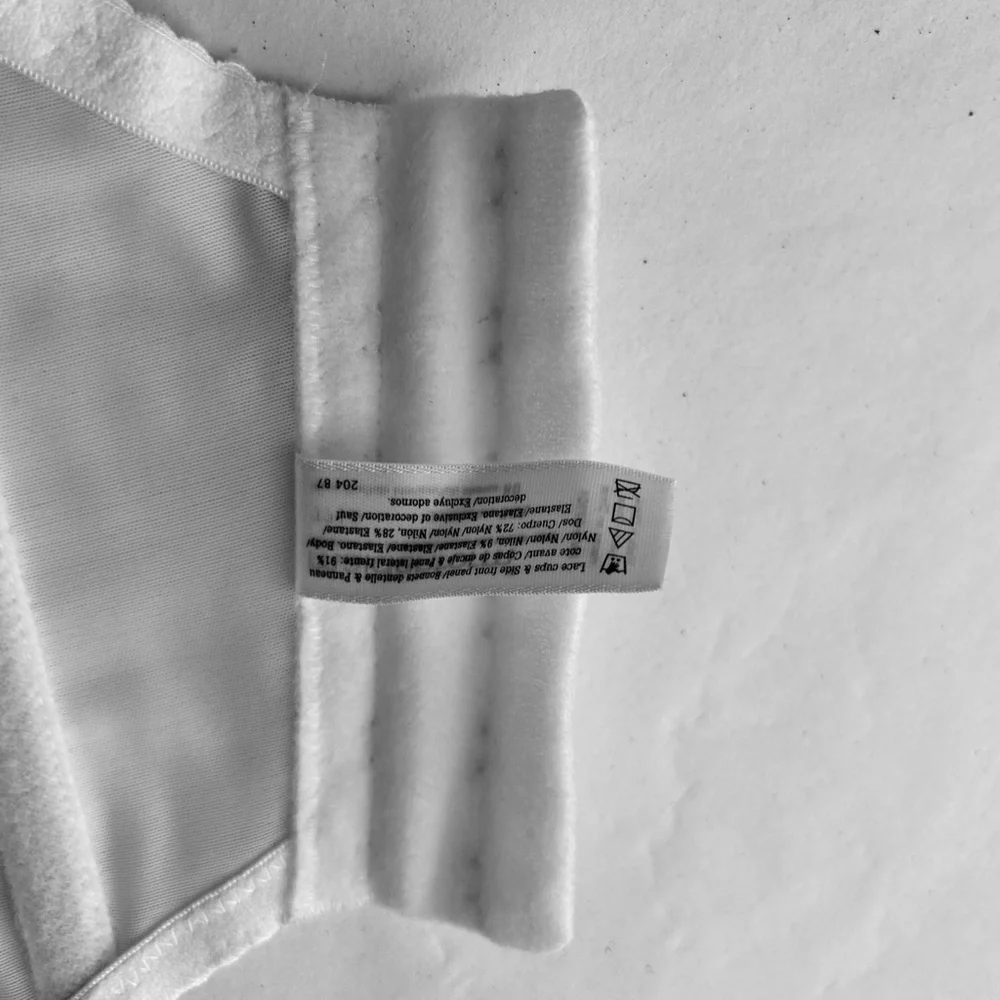 Maidenform White Lace Cups & Side Front Strapless Underwire Boned Bustier - 36A - Picture 8 of 9